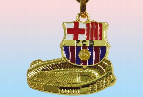 FC BARCELONA Barca brelok breloczek zawieszka do kluczy + przypinka metal