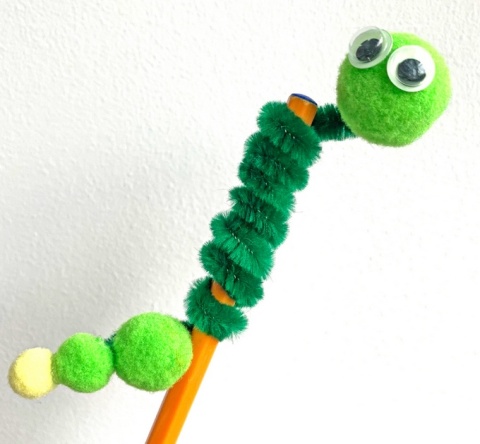 Pompony pluszowe MIX juicy wielokolorowe 1,5 + 2 + 2,4 cm 60 szt., Dp Craft