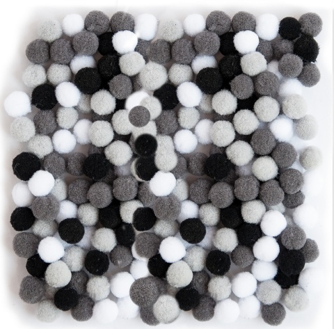 Pompony poliestrowe 1cm mix biały, czarny, szary 120 szt., Dp Craft