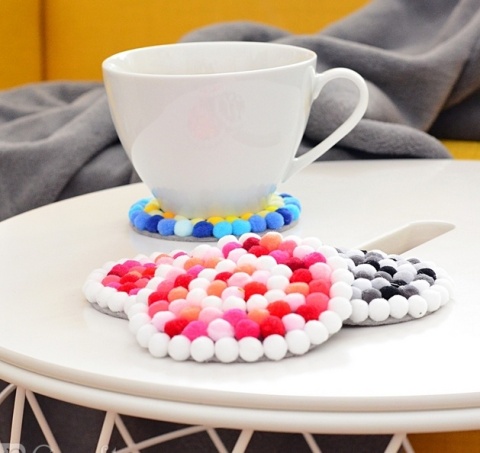 Pompony poliestrowe 1cm mix różowy 120 szt., Dp Craft