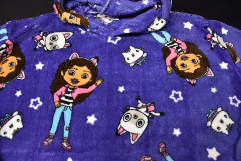 Bluza dziecięca sunddie Koci Domek Gabi pluszowy koc polarowy ponczo 7-12lat