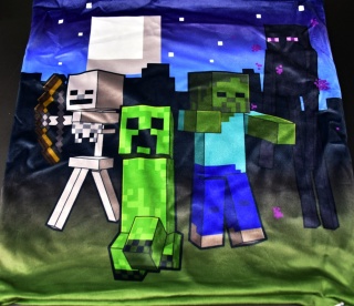 Poszewka na poduszkę jasiek Minecraft Creeper dekoracyjna welur 40x40 Velvet