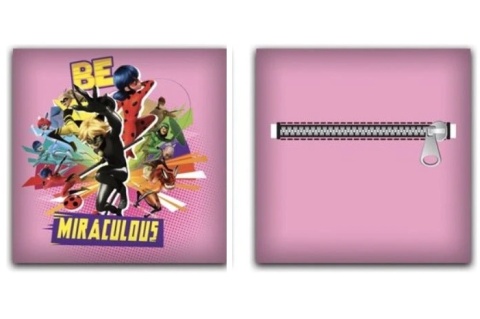 Biedronka i Czarny Kot poduszka dekoracyjna na piżamę jasiek 40x40cm