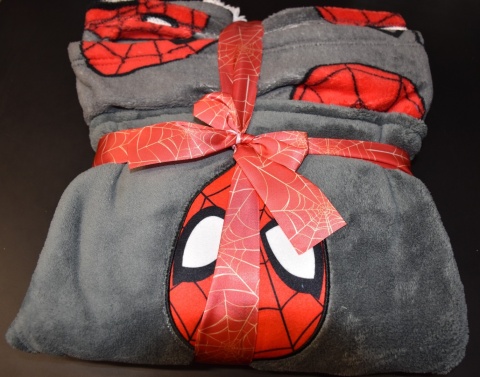Bluza dziecięca sunddie Spiderman pluszowy koc polarowy ponczo 7-11 lat