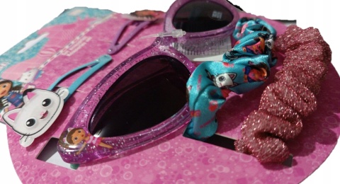 Koci domek Gabi okulary przeciwsłoneczne spinki gumki frotki